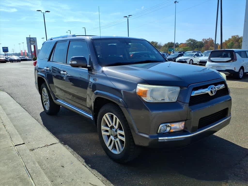 Thumbnail: 2013 Toyota 4Runner - 3