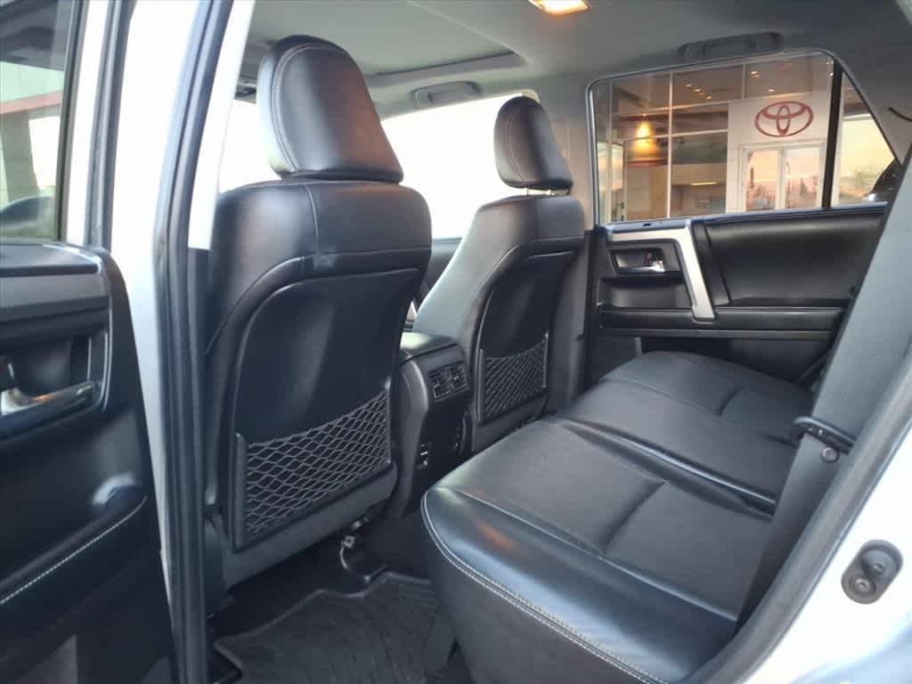 Thumbnail: 2016 Toyota 4Runner - 29