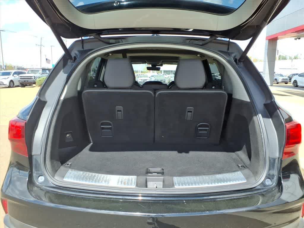 Thumbnail: 2017 Acura MDX - 8