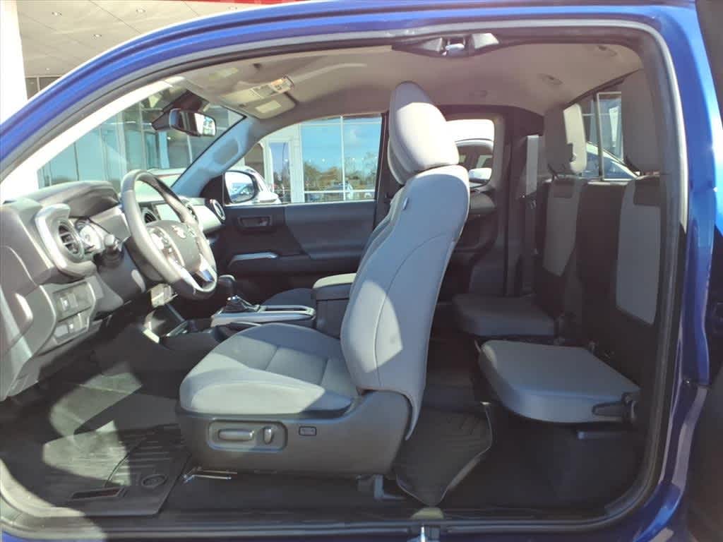 Thumbnail: 2022 Toyota Tacoma - 28