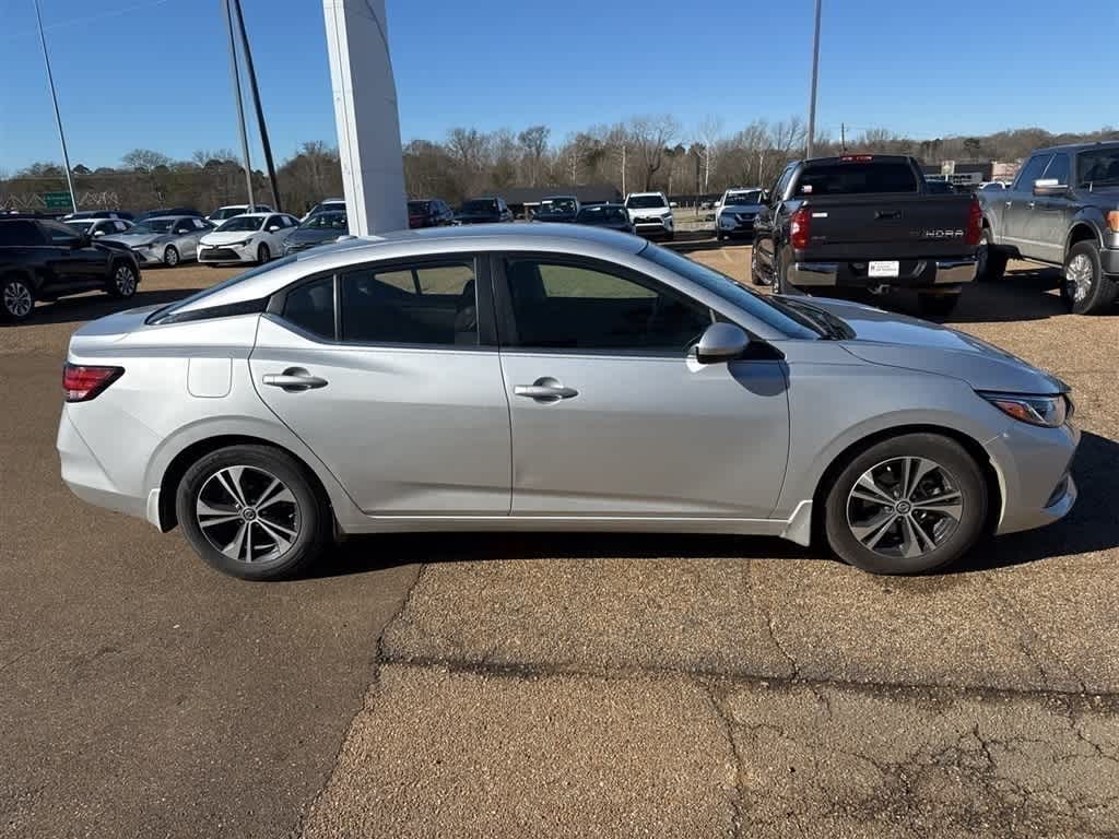 Thumbnail: 2022 Nissan Sentra - 3