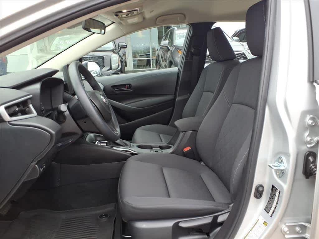 Thumbnail: 2025 Toyota Corolla - 25