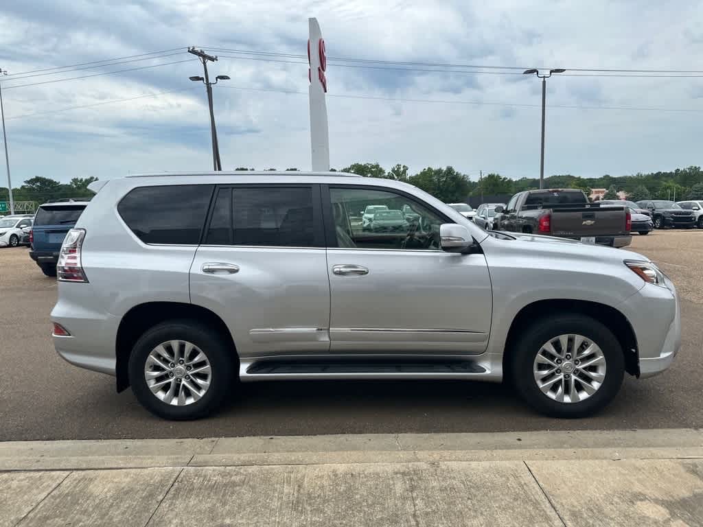 Thumbnail: 2014 Lexus GX - 4