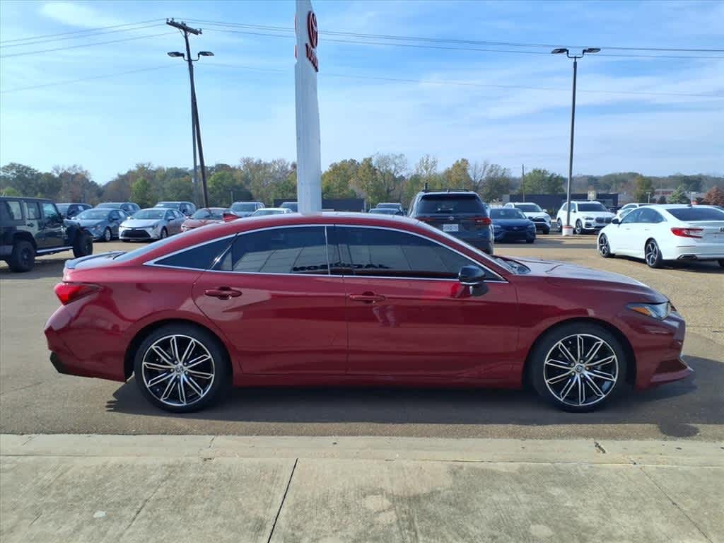 Thumbnail: 2020 Toyota Avalon - 4