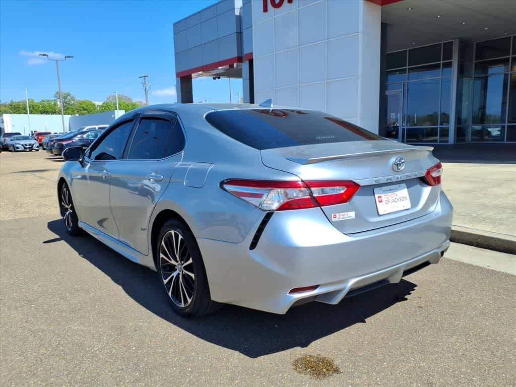 Thumbnail: 2020 Toyota Camry - 7