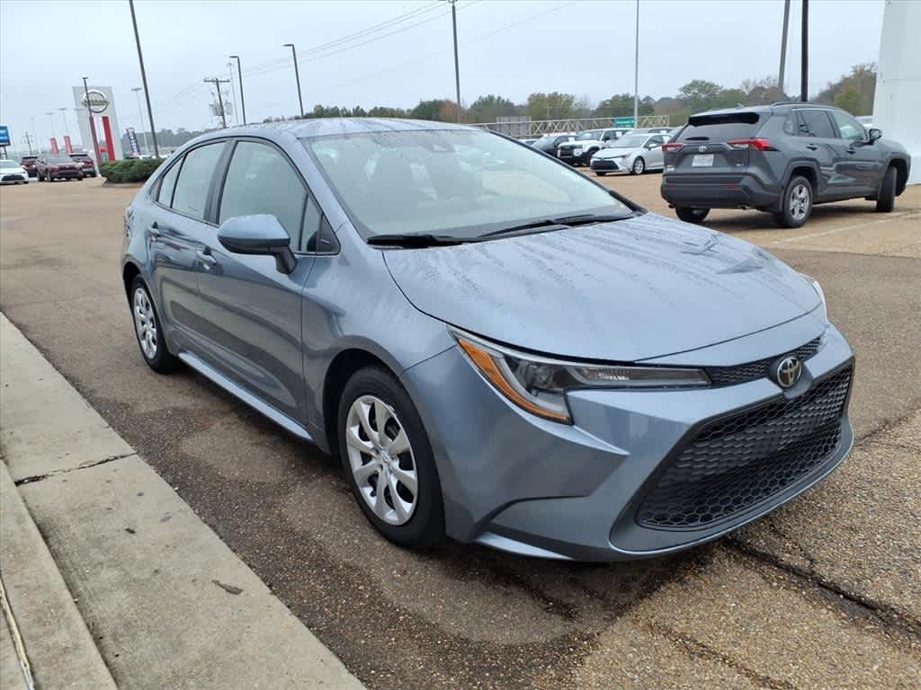 Thumbnail: 2022 Toyota Corolla - 3