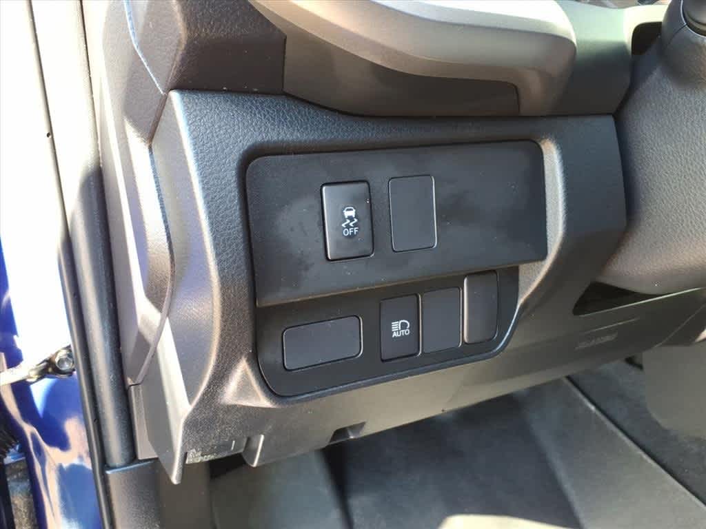 Thumbnail: 2022 Toyota Tacoma - 14