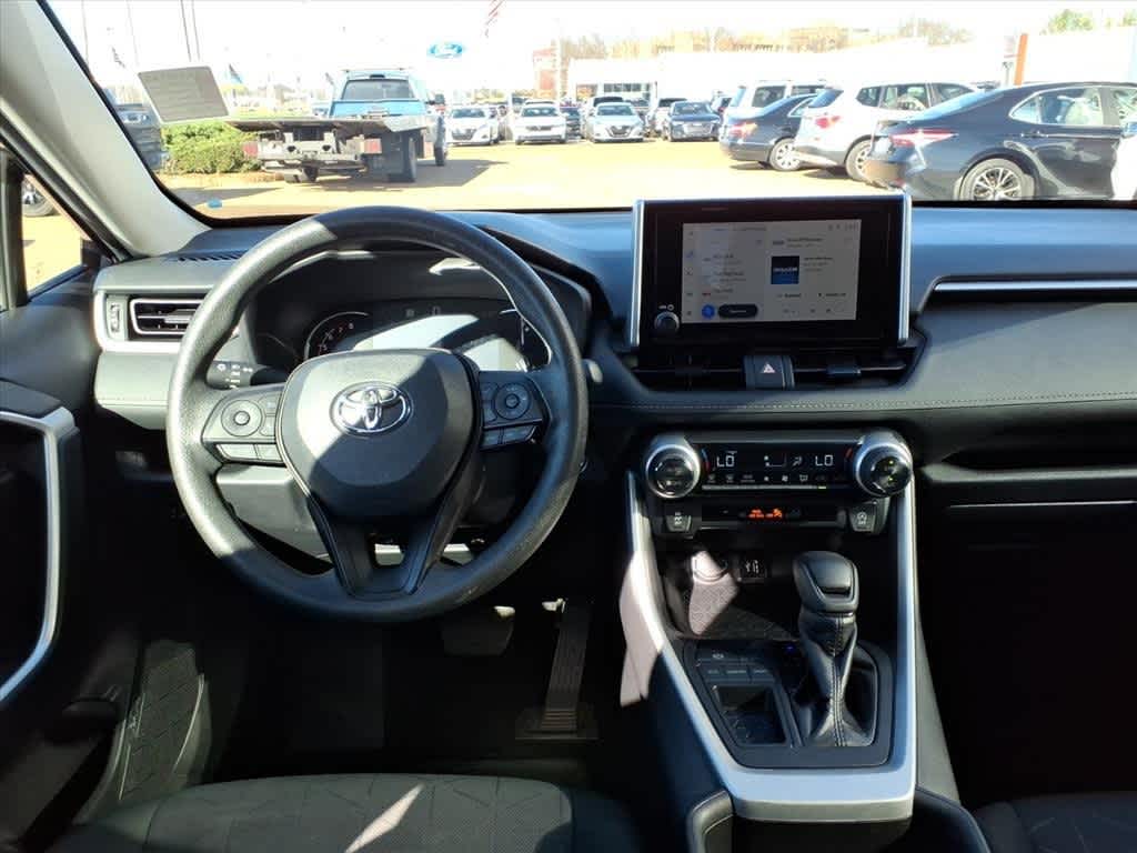 Thumbnail: 2024 Toyota RAV4 - 9