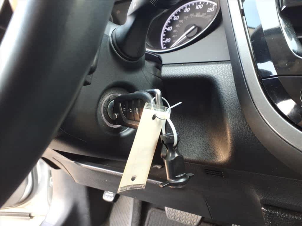 Thumbnail: 2023 Toyota Camry - 17