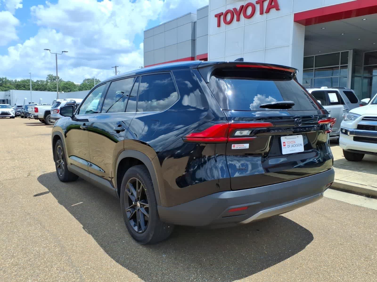 Thumbnail: 2024 Toyota Grand Highlander - 7