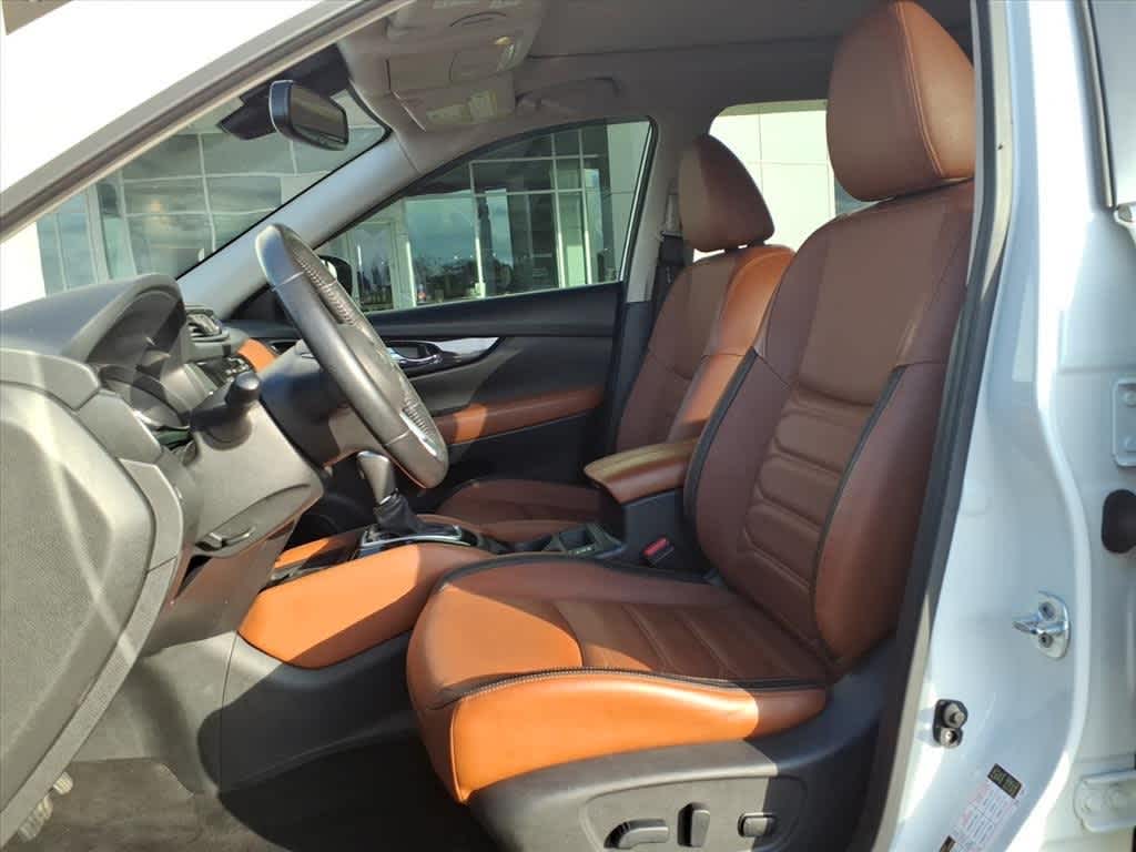 Thumbnail: 2018 Nissan Rogue - 26