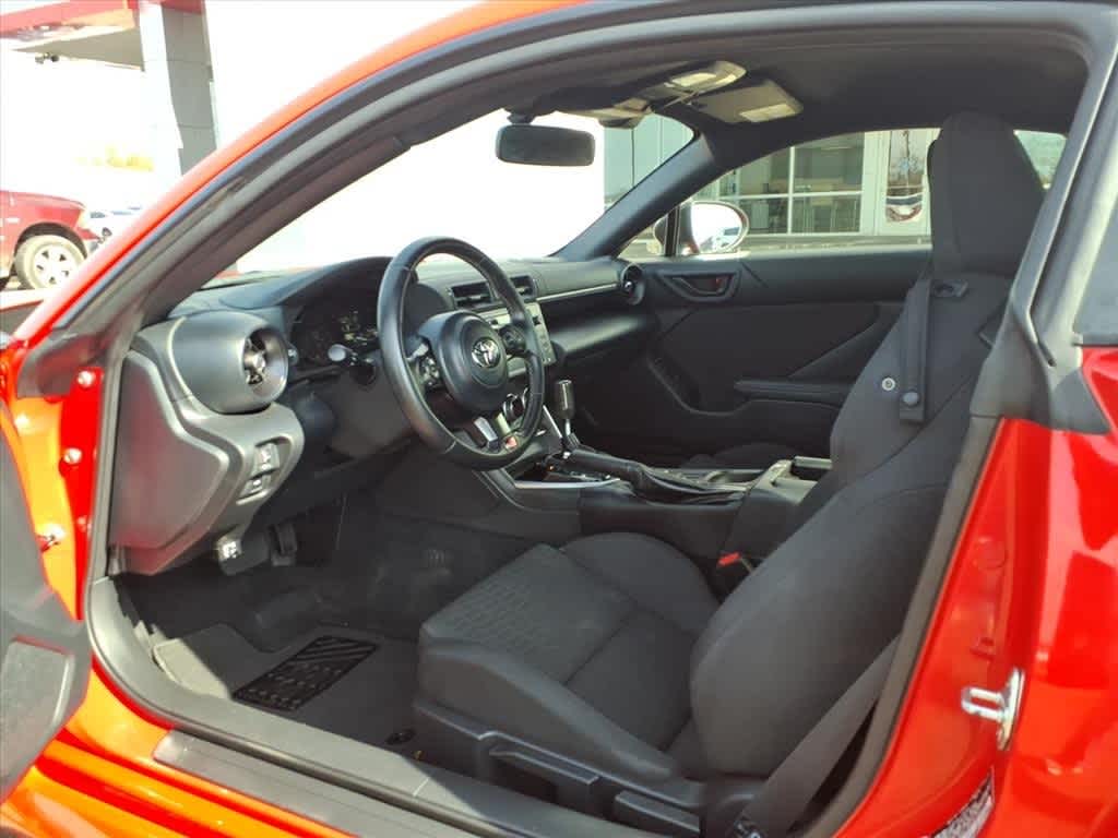 Thumbnail: 2024 Toyota GR86 - 25