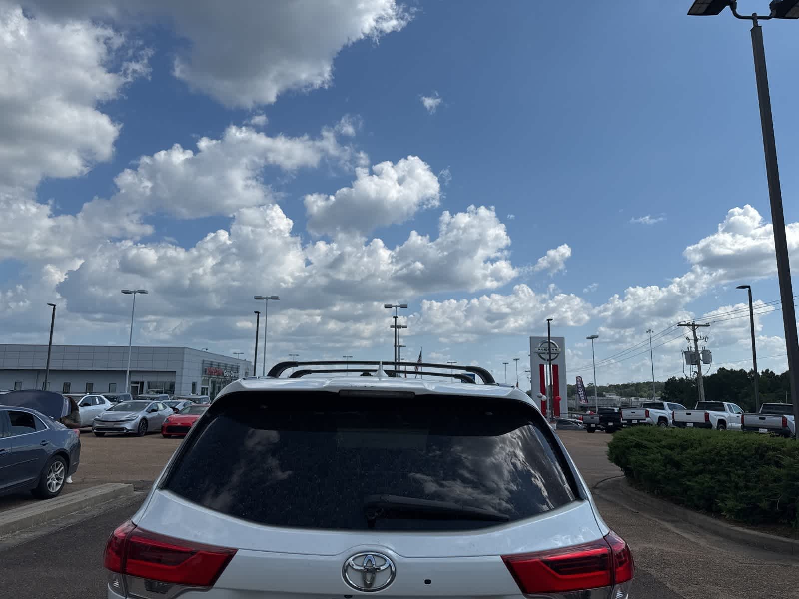 Thumbnail: 2017 Toyota Highlander - 4