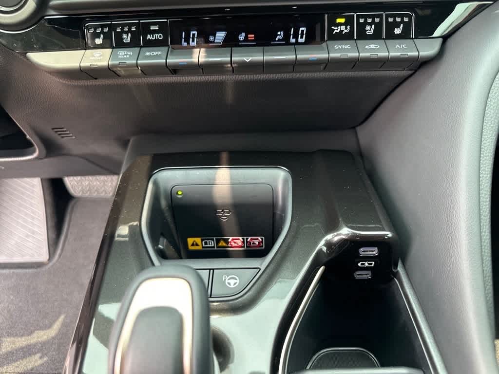 2025 Toyota Crown Platinum 20