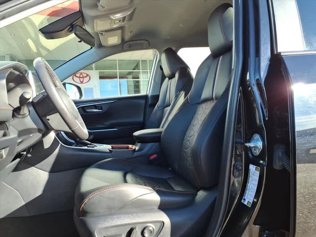 Thumbnail: 2024 Toyota RAV4 - 25