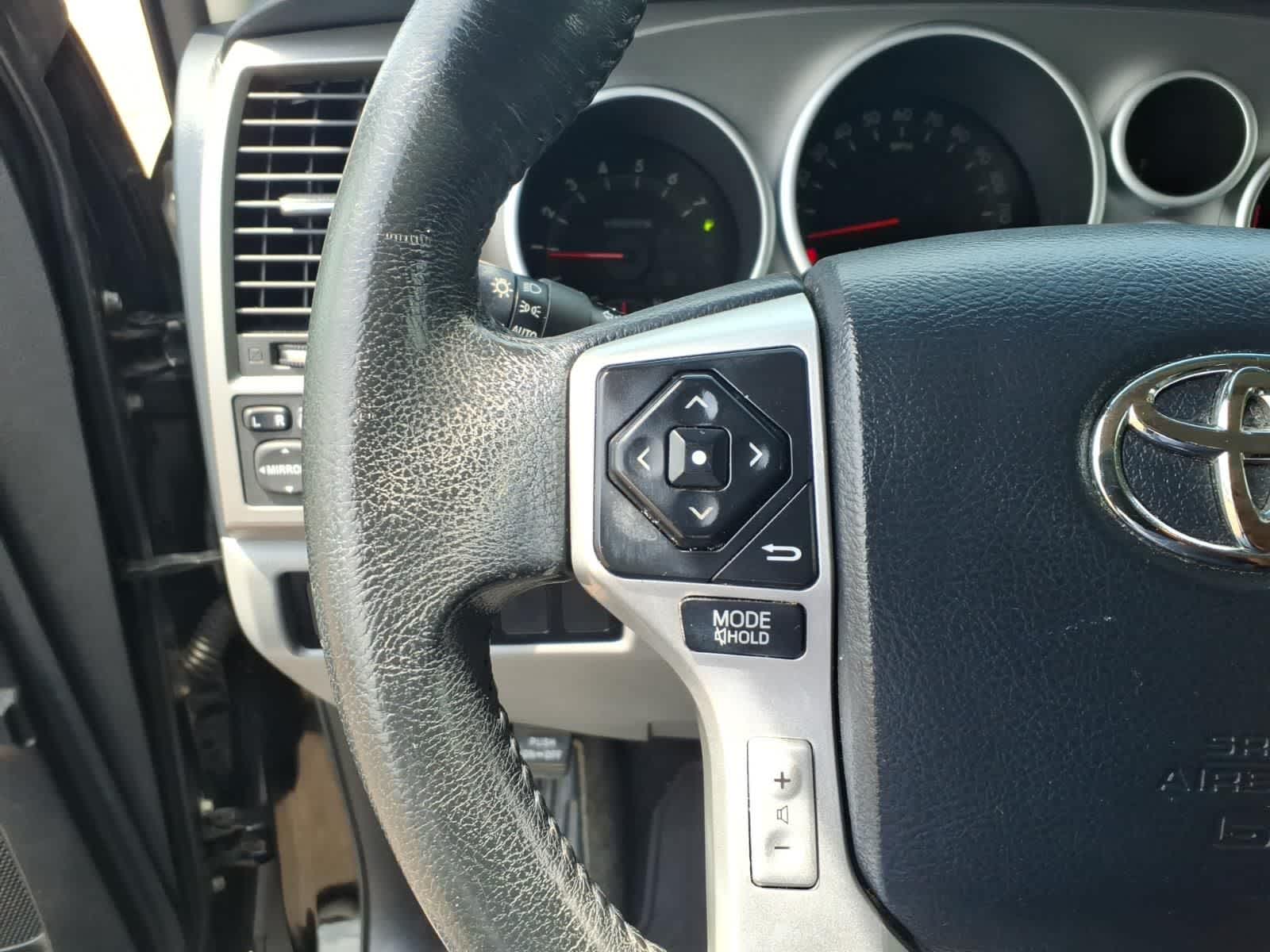 Thumbnail: 2014 Toyota Sequoia - 14