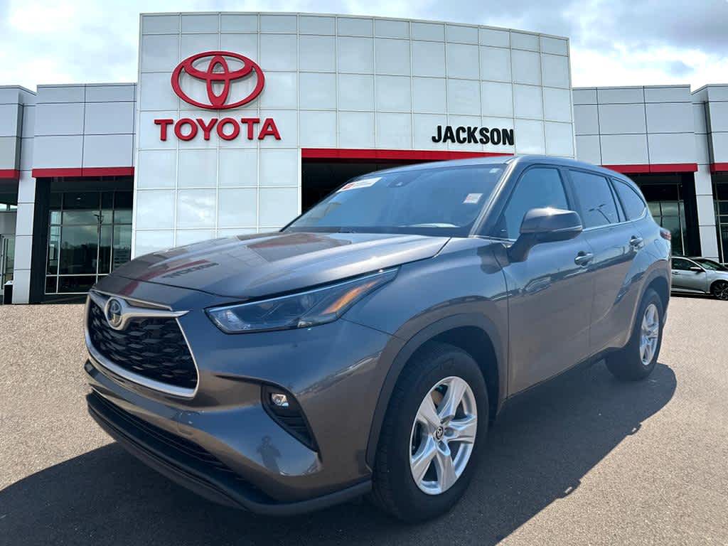 2023 Toyota Highlander LE -
                Jackson, MS