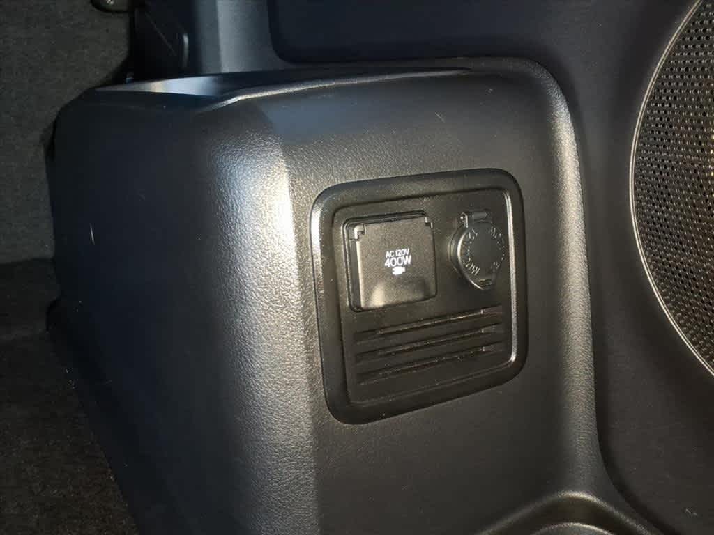 Thumbnail: 2016 Toyota 4Runner - 8