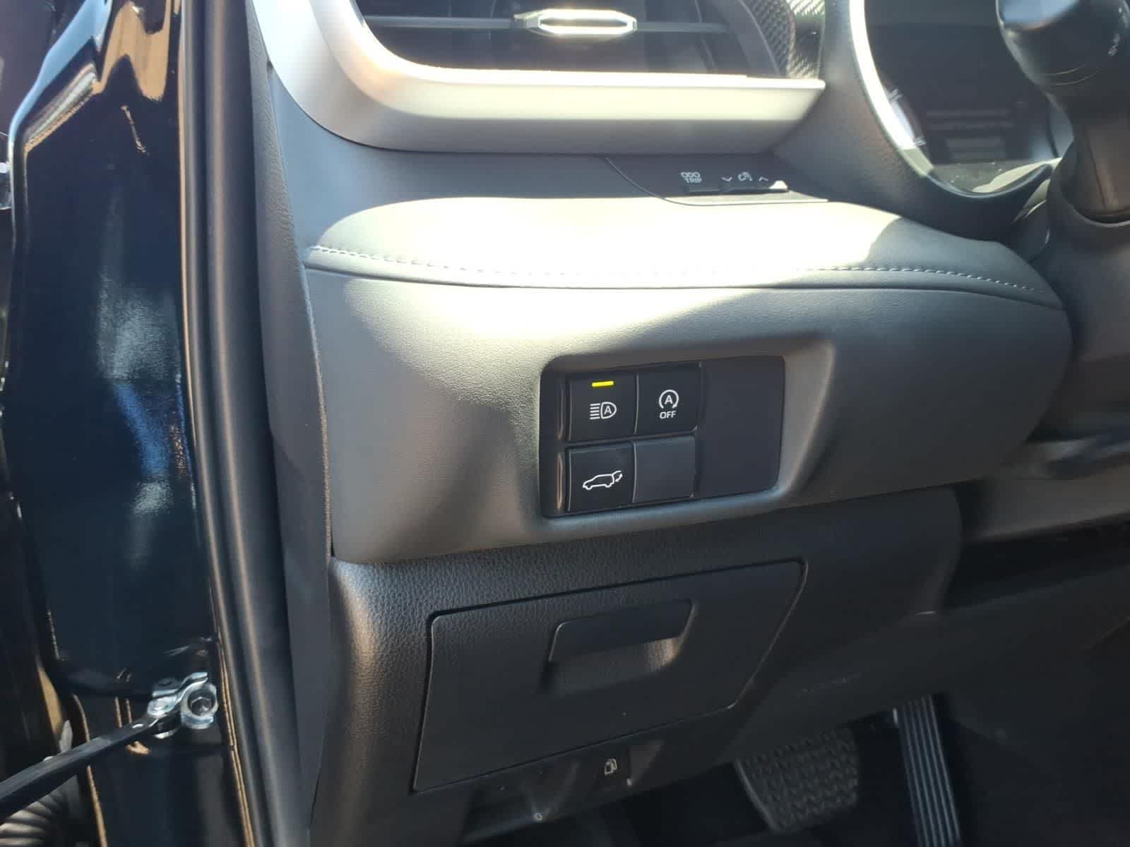 Thumbnail: 2024 Toyota Highlander - 14