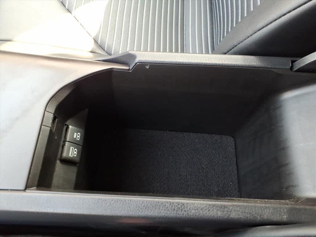 Thumbnail: 2023 Toyota Camry - 22