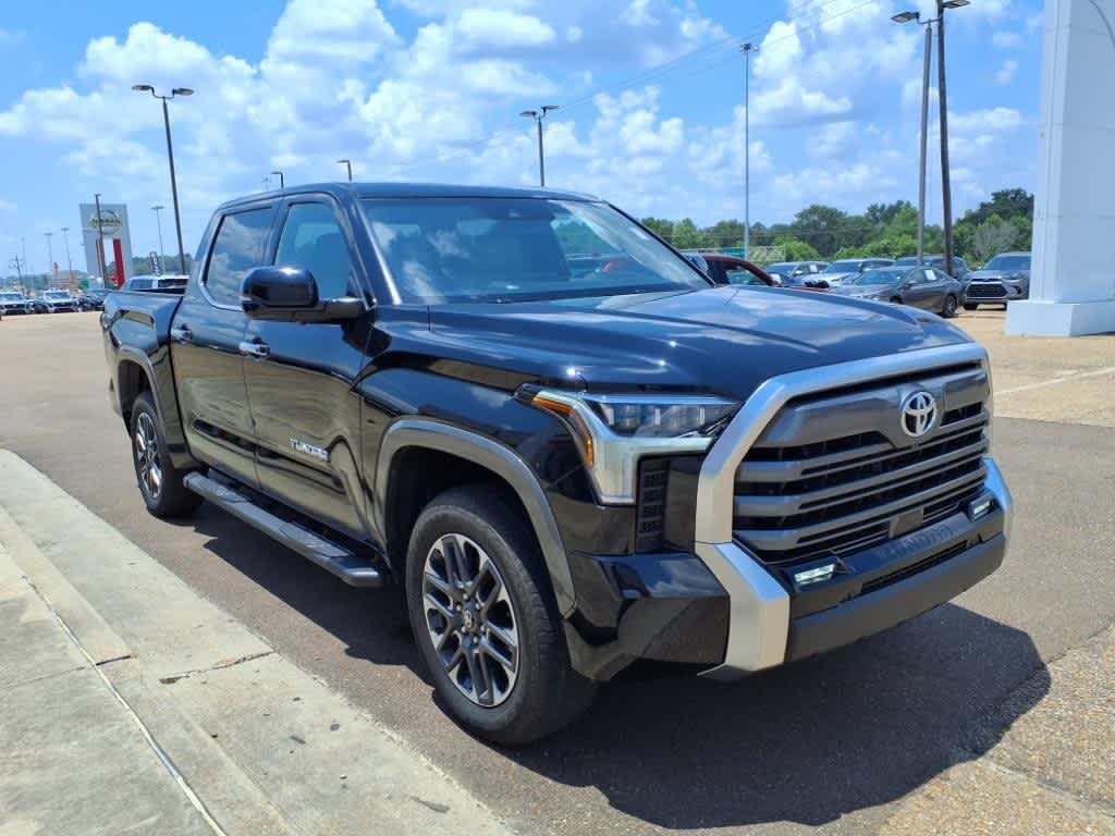 Thumbnail: 2025 Toyota Tundra - 3