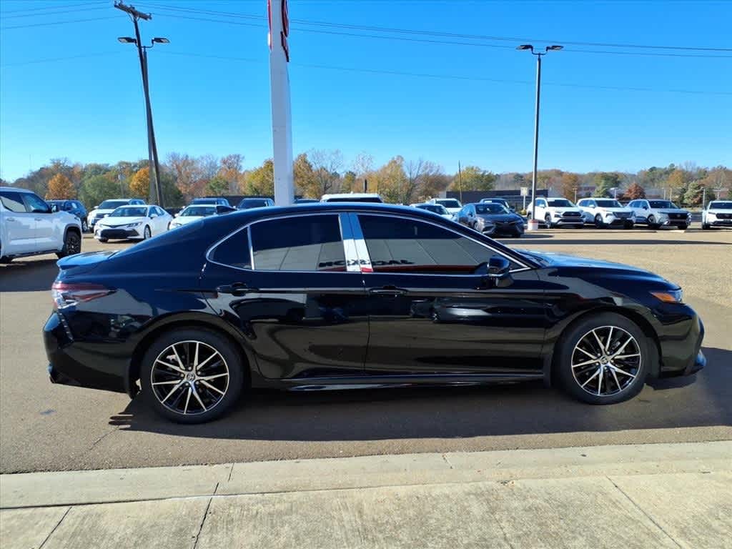 Thumbnail: 2023 Toyota Camry - 4