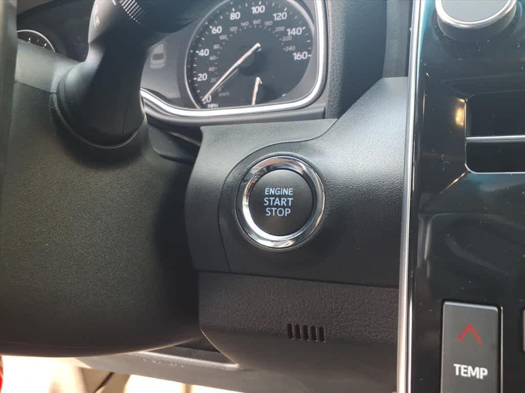 Thumbnail: 2020 Toyota Avalon - 17