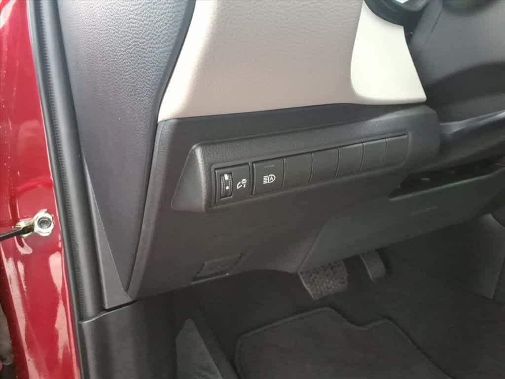 Thumbnail: 2025 Toyota Corolla - 13