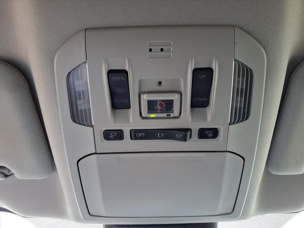 Thumbnail: 2021 Toyota Highlander - 23