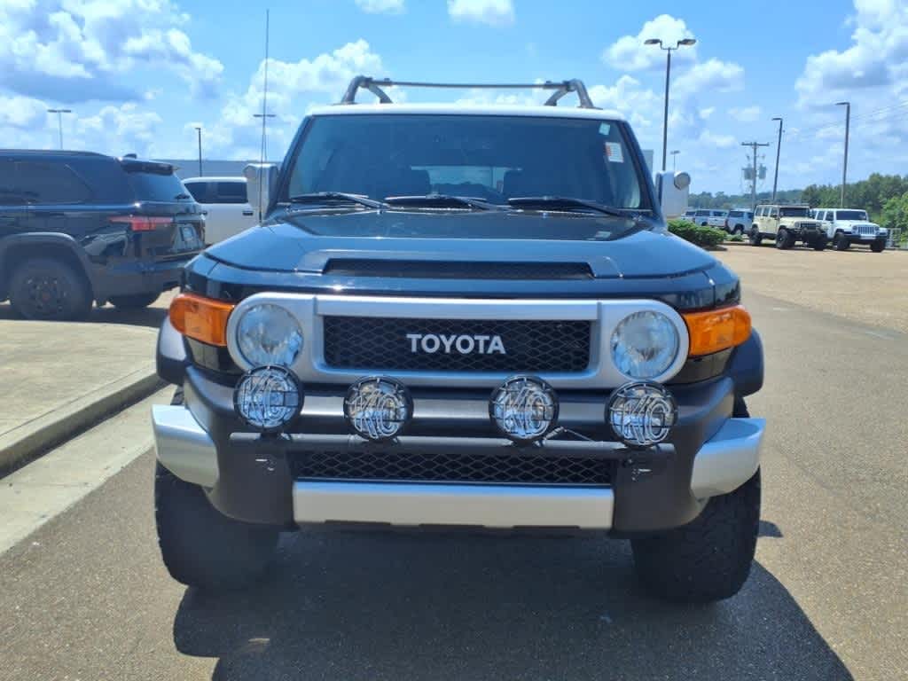 Thumbnail: 2014 Toyota FJ Cruiser - 2