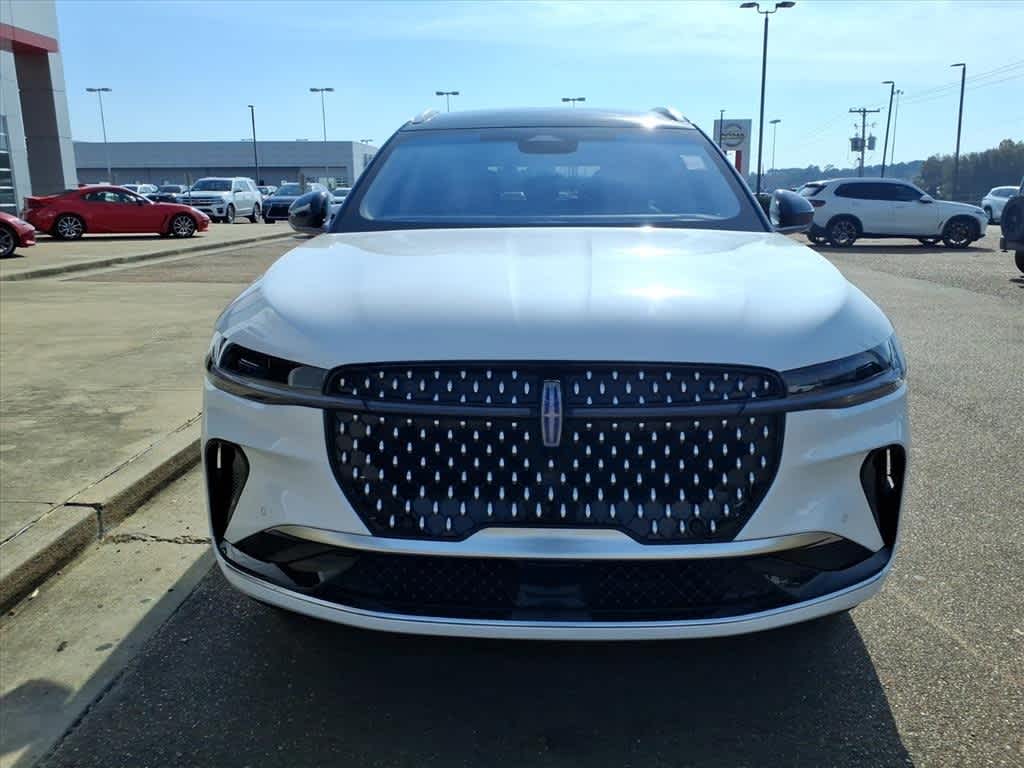 Thumbnail: 2024 Lincoln Nautilus - 2