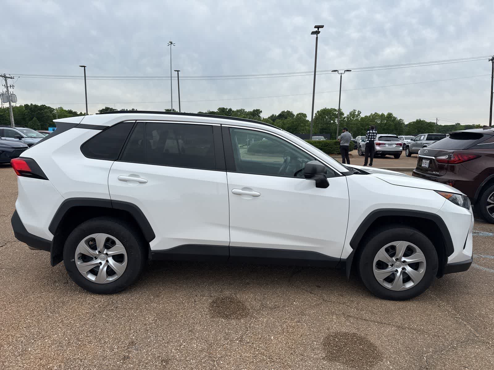 Thumbnail: 2020 Toyota RAV4 - 3