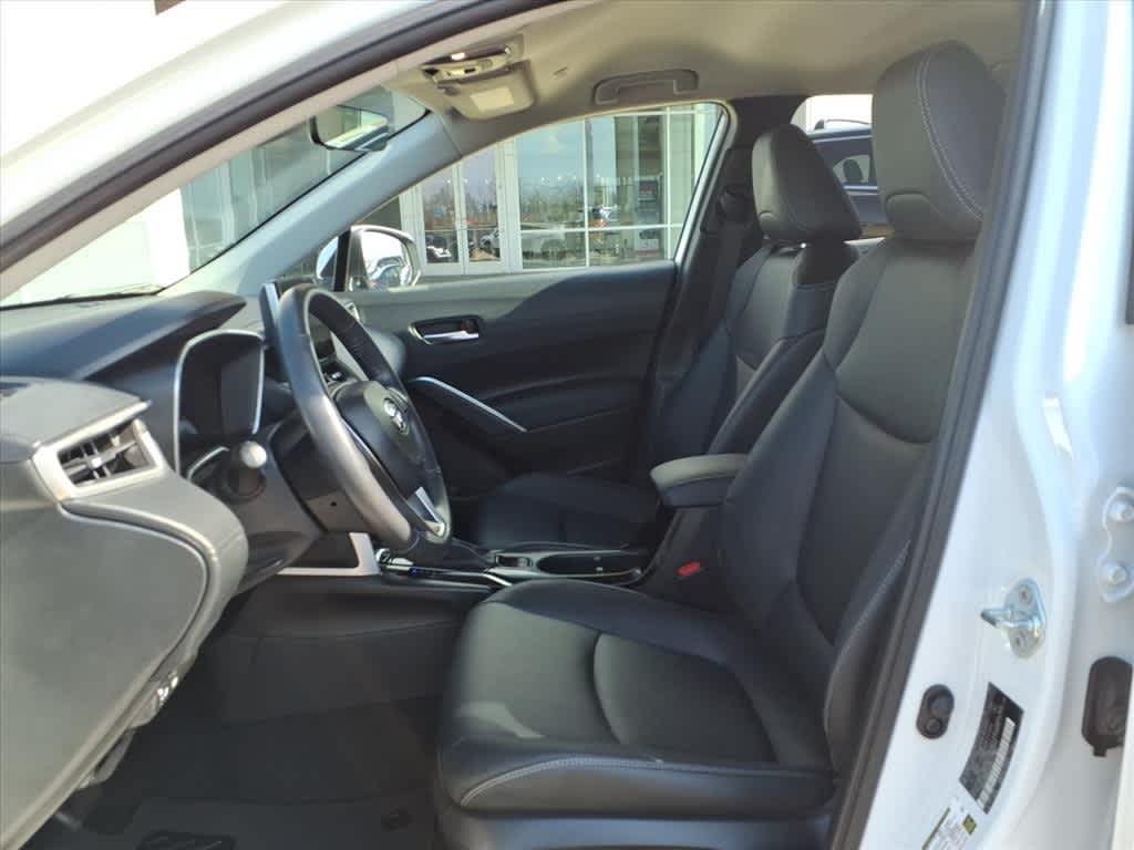 Thumbnail: 2023 Toyota Corolla Cross - 25