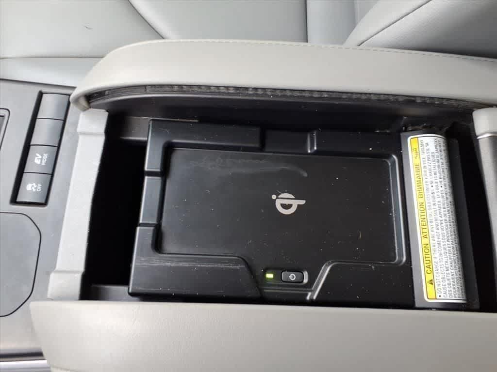 Thumbnail: 2020 Toyota Highlander - 23