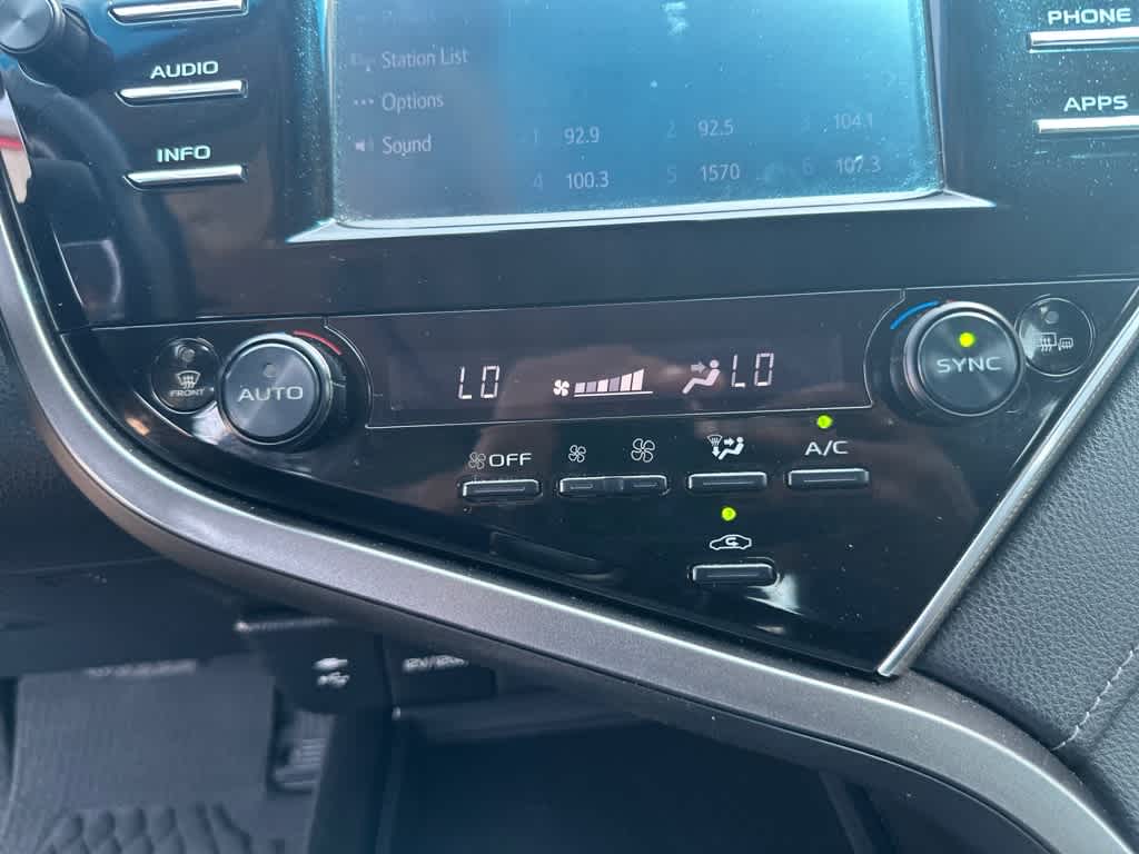 Thumbnail: 2018 Toyota Camry - 19