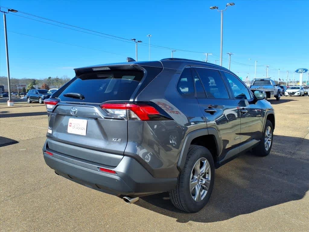 Thumbnail: 2024 Toyota RAV4 - 5