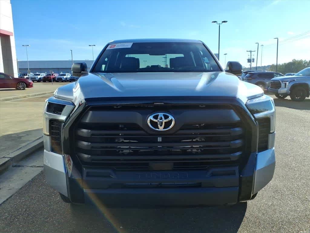 Thumbnail: 2025 Toyota Tundra - 2
