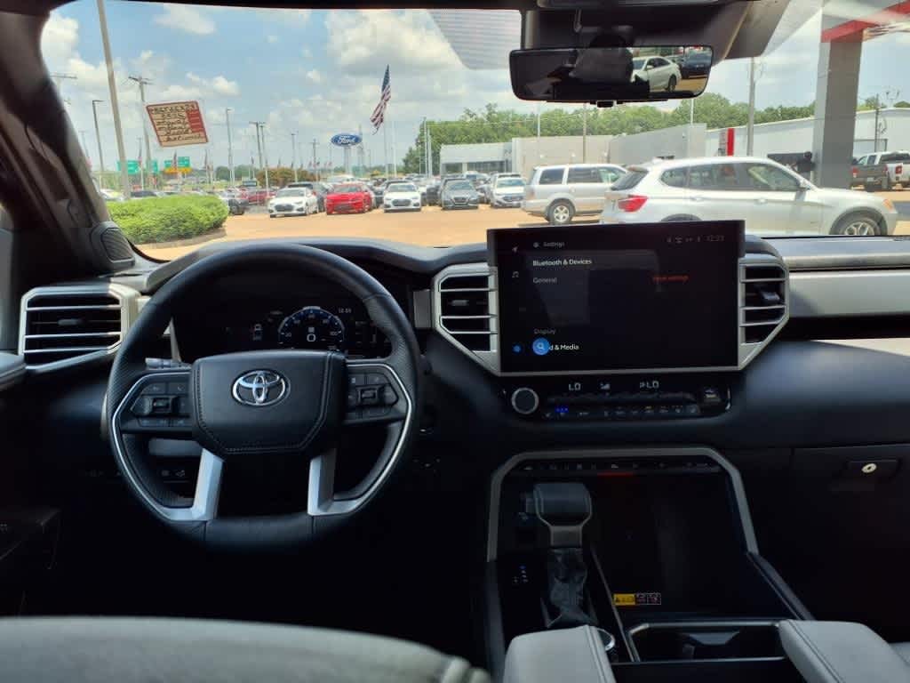 Thumbnail: 2025 Toyota Tundra - 9
