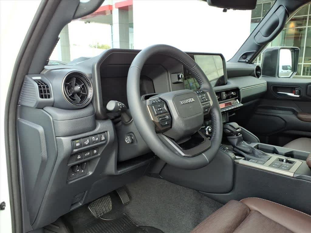 Thumbnail: 2025 Toyota Land Cruiser - 11
