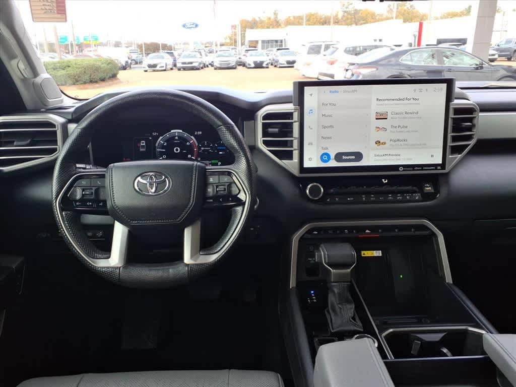 Thumbnail: 2024 Toyota Tundra - 10