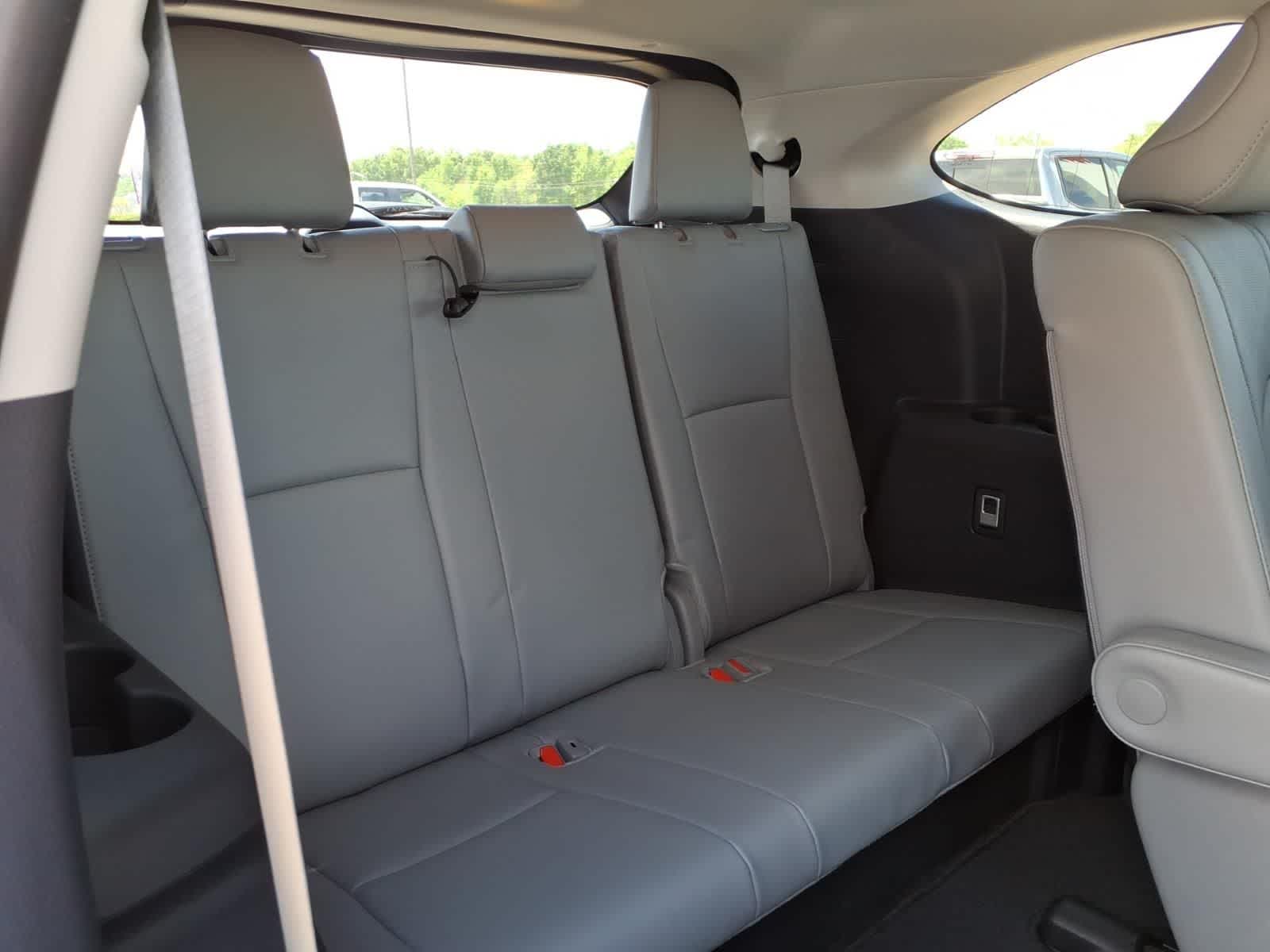 Thumbnail: 2026 Toyota Highlander - 30