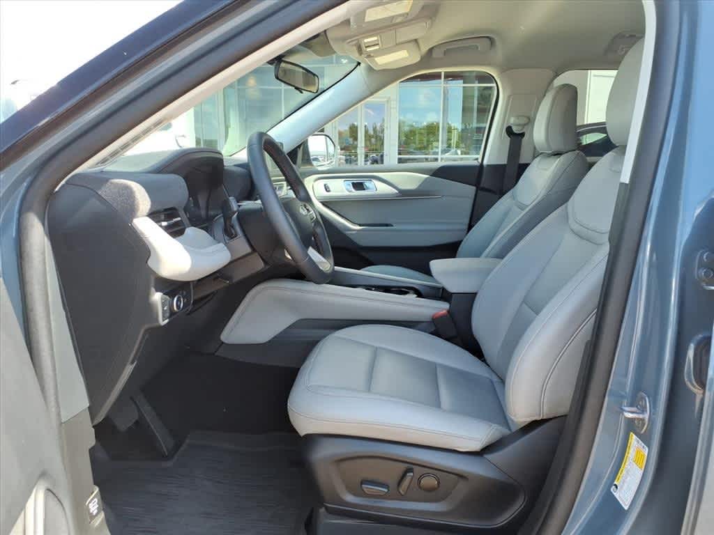 Thumbnail: 2025 Ford Explorer - 24