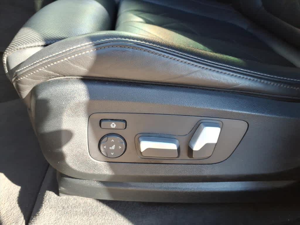 Thumbnail: 2023 BMW X5 - 12