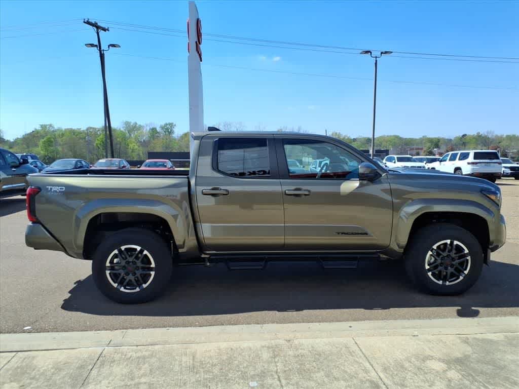 Thumbnail: 2025 Toyota Tacoma - 4