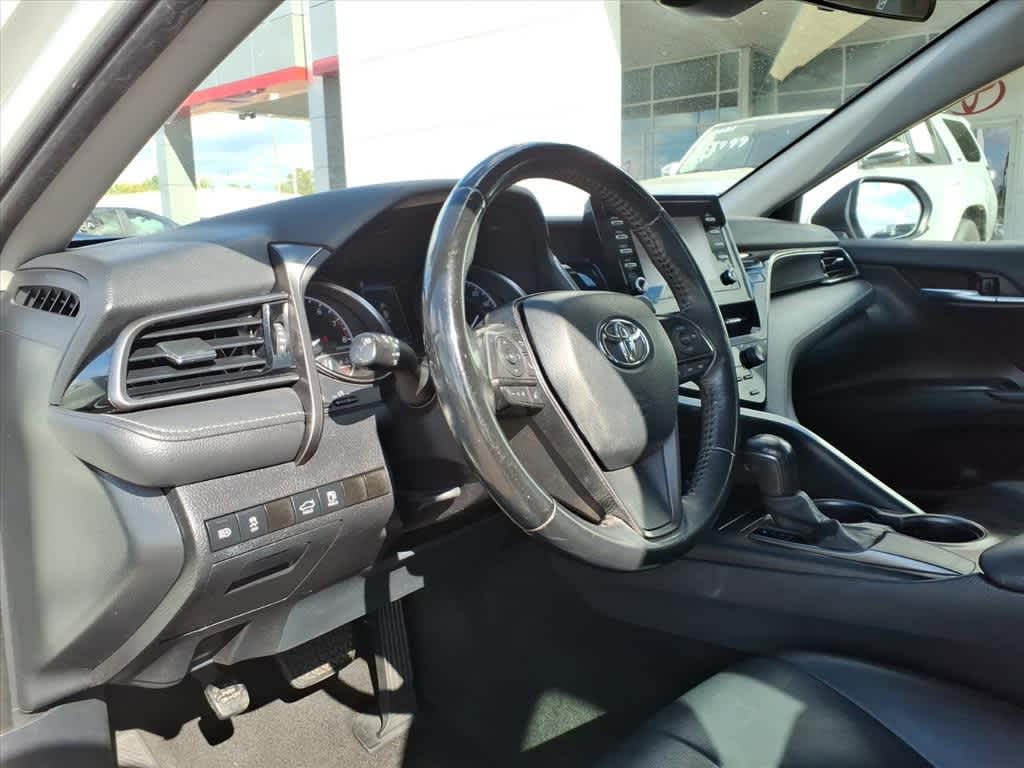 Thumbnail: 2021 Toyota Camry - 10