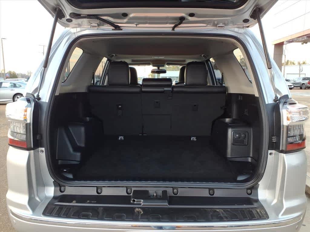 Thumbnail: 2016 Toyota 4Runner - 9