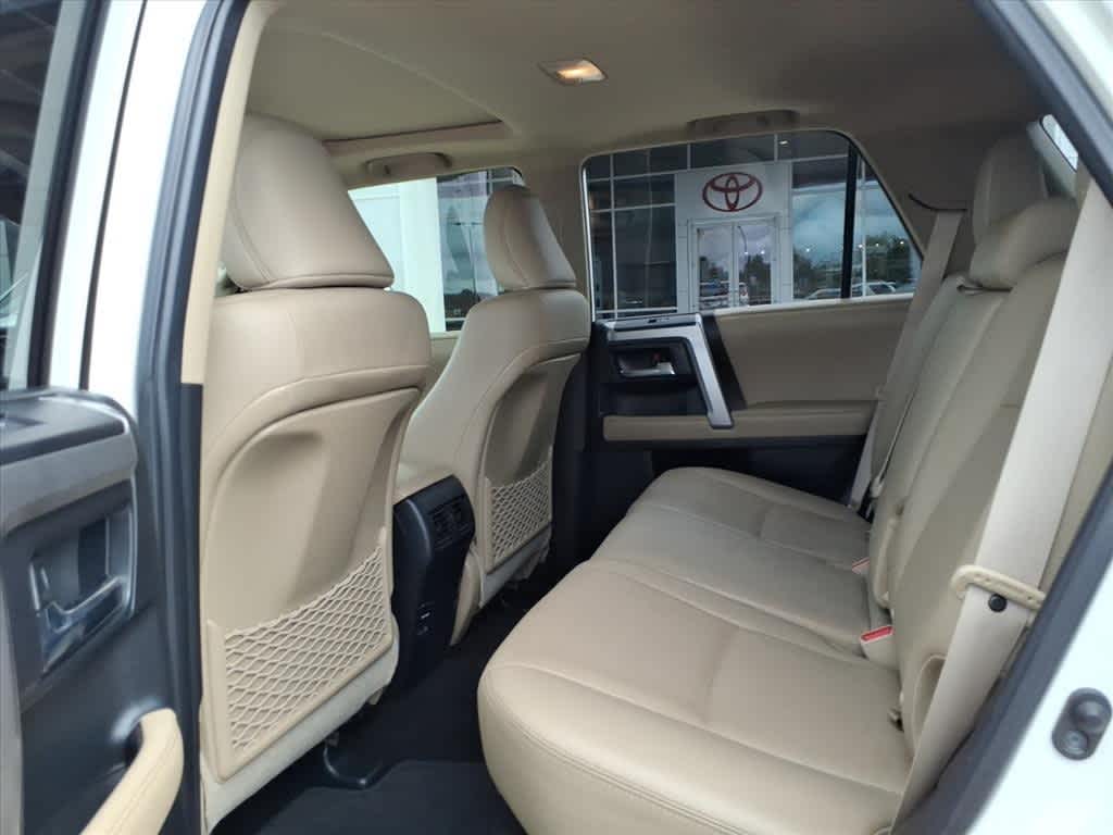 Thumbnail: 2018 Toyota 4Runner - 28