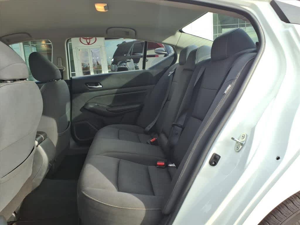 Thumbnail: 2020 Nissan Altima - 28