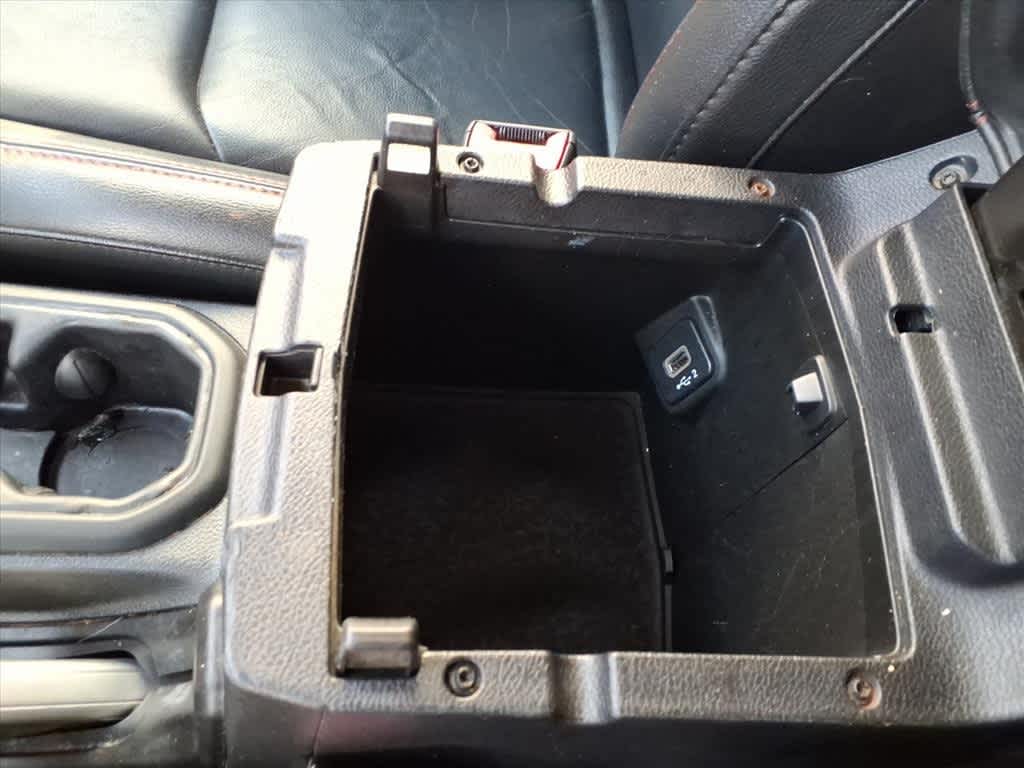 Thumbnail: 2018 Jeep Wrangler - 23