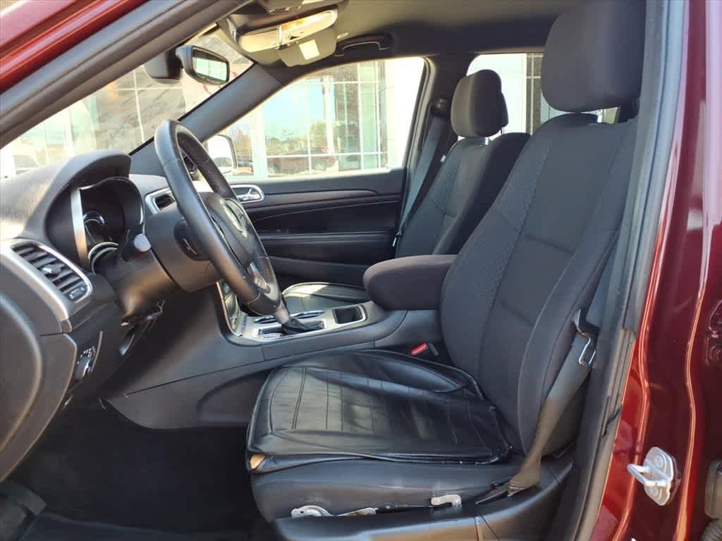 Thumbnail: 2018 Jeep Grand Cherokee - 25